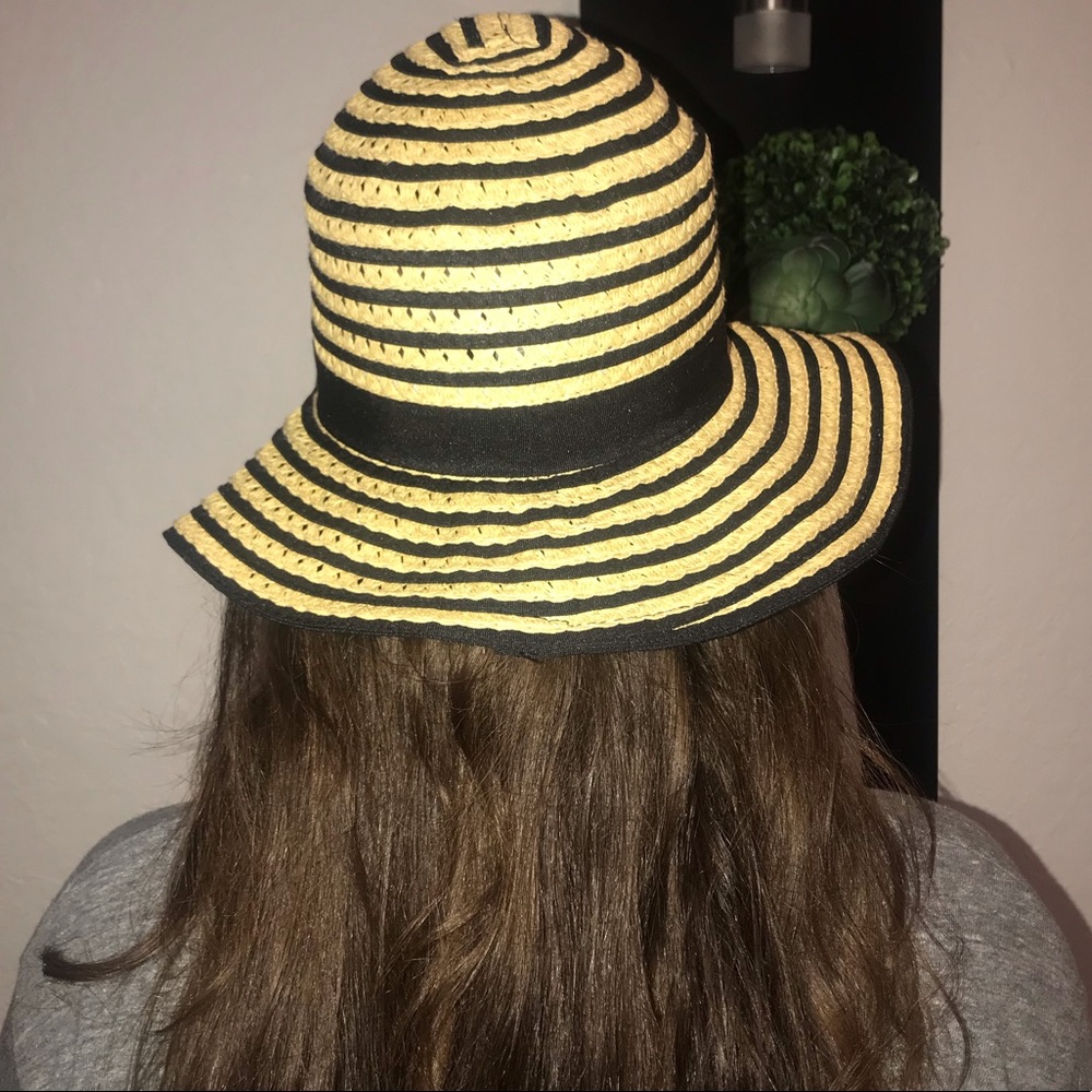 Calvin Klein Women Sun Hat - Picture 6 of 8